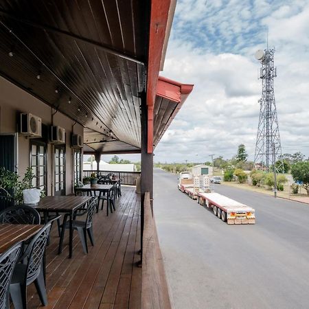 Commercial Hotel Clermont Экстерьер фото